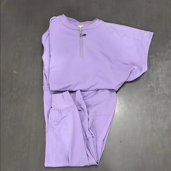 Healing Hands Purple Scrub Set - Picture 1 of 4